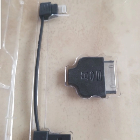 halo 3 portable charger nwt - Picture 4 of 4